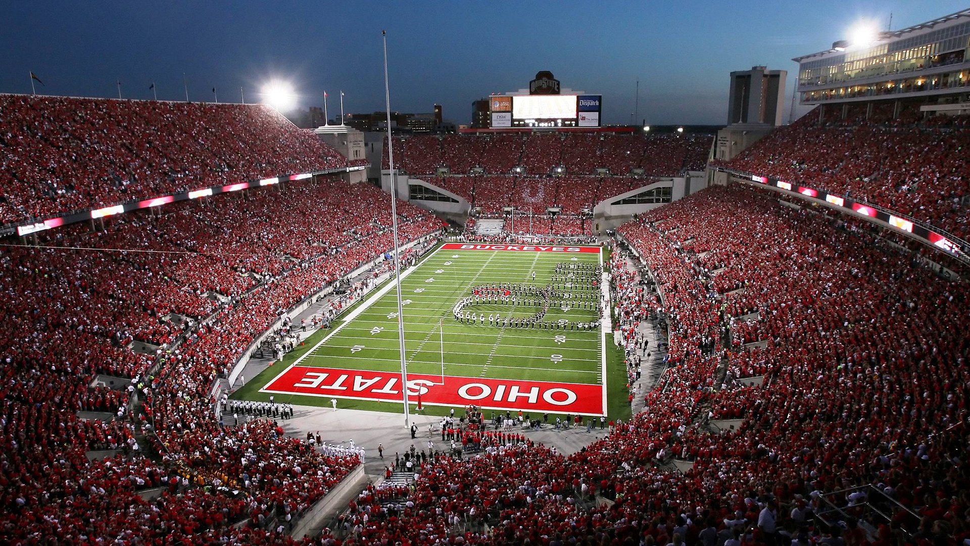 开云电竞平台-“天空之城：高空赛段的速度激情”，天空之城838米